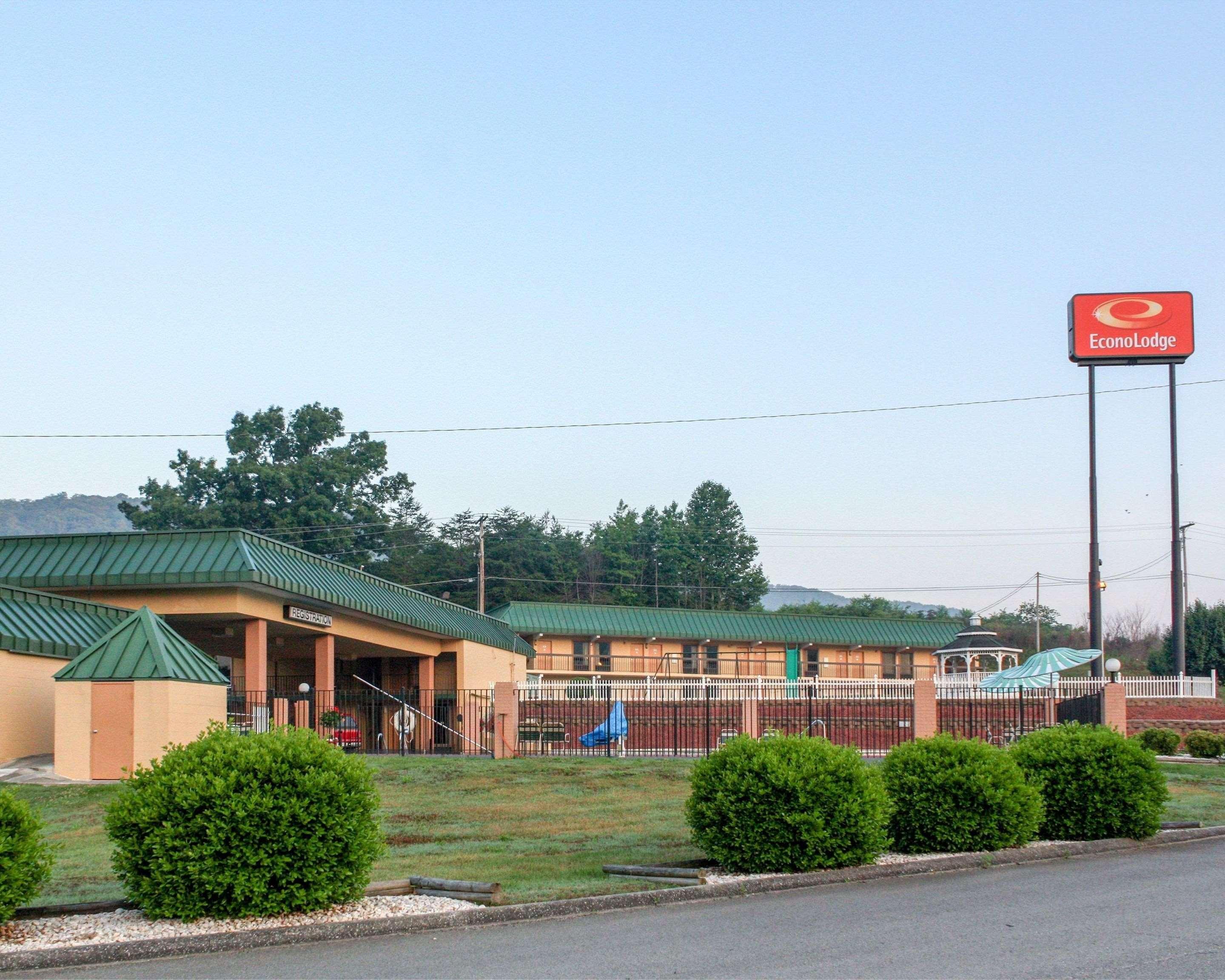 Econo Lodge Rocky Top Buitenkant foto