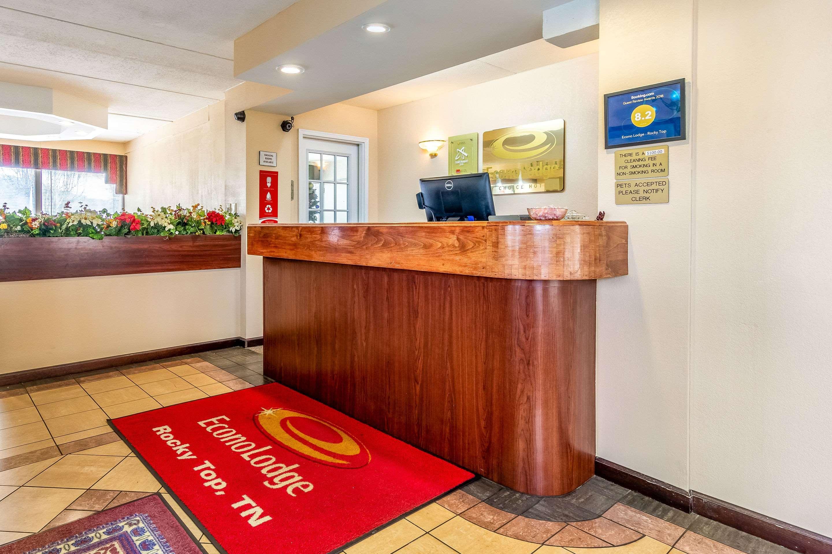 Econo Lodge Rocky Top Buitenkant foto